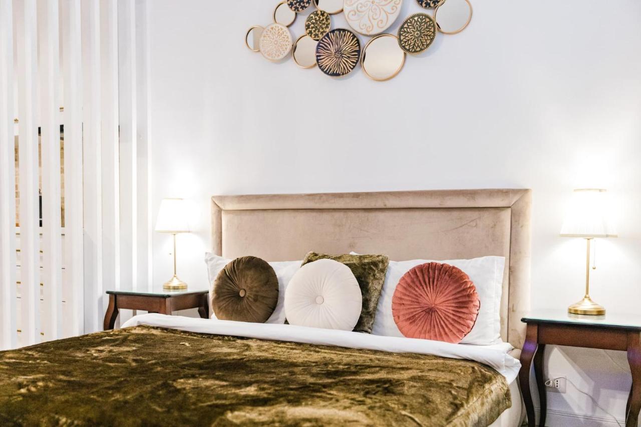 Seasons Atmosphere Studio Apartment Brasov